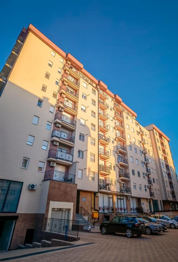 Urban Lux Apartmani Крагуевац Екстериор снимка