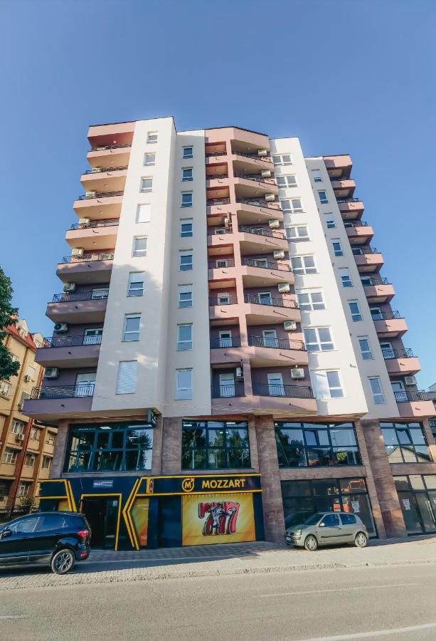Urban Lux Apartmani Крагуевац Екстериор снимка